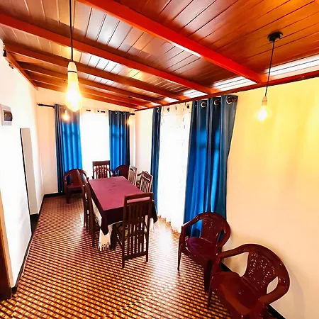 Mandaram Nuwara Sunset Villa *