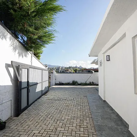 Grand Mellow Budget Bed & Breakfast Nuwara Eliya