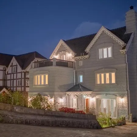 M8 Little England Villa *