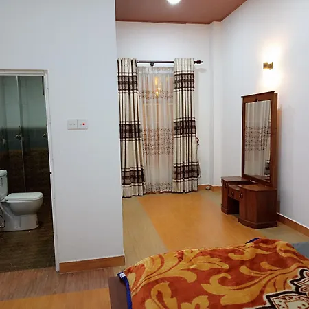 Siriliya Homestay *