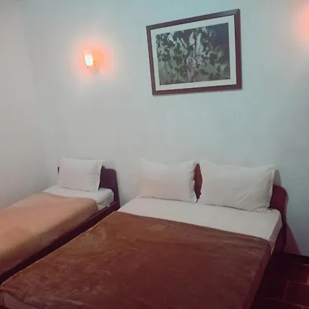 Hill Cliff Banglow Guest house
