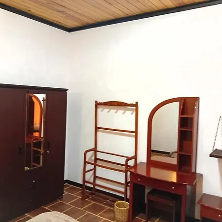 Hill Cliff Banglow Guest house Nuwara Eliya