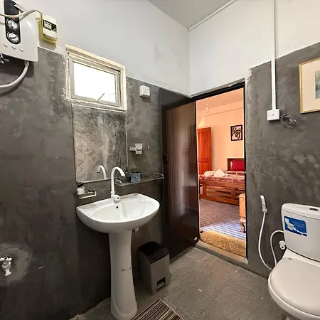 Guest house The Shinya *