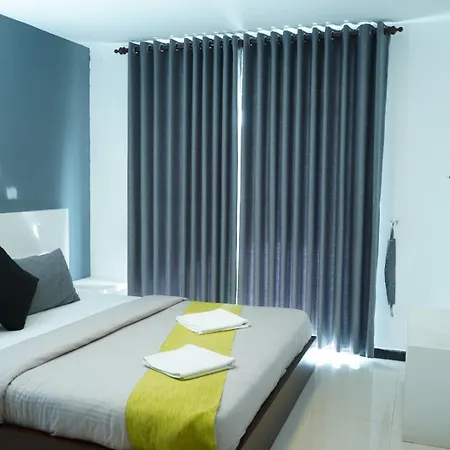Apartment Breeze By Infinity