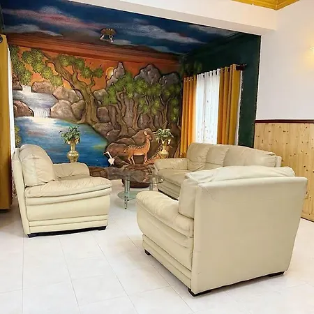 Guest house The Ritz Nuwaraeliya *