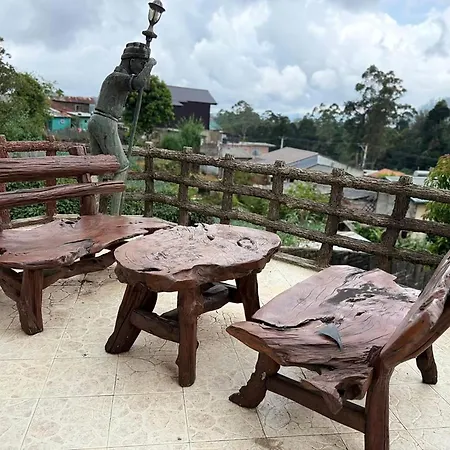 Guest house The Ritz Nuwaraeliya Nuwara Eliya