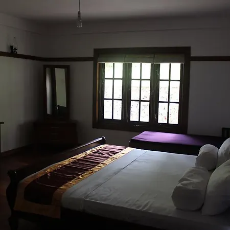 Lu Chalet Holiday Cum Bungalow Guest house Nuwara Eliya