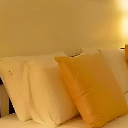 26. Loversleap 3* Nuwara Eliya