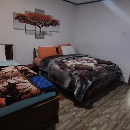 Bed & Breakfast B&B Nuwara Eliya 3*