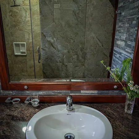 Royal Wattles Boutique Homestay Nuwara Eliya