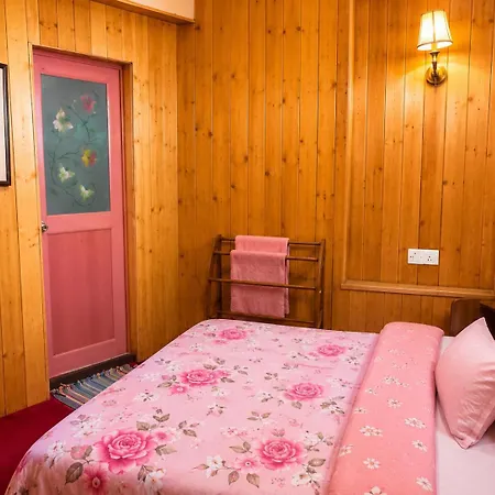 La Rose Geust House Homestay *