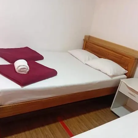 T Bed & Breakfast