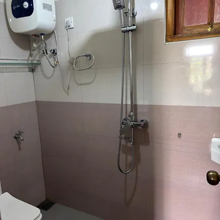 Hotel Creek View Nuwara Eliya