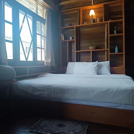 Rc Quirky Wood House