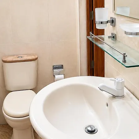 Guest house Rudhras
