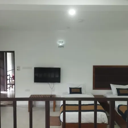 Guest house Oleen Heights