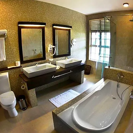 Nuwara Eliya- The Blackpool Hotel 4*
