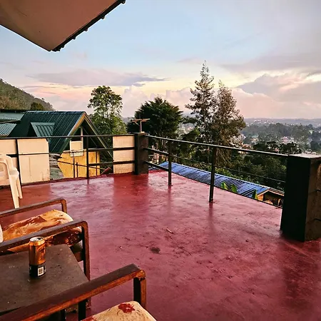 Homestay Woods Hut