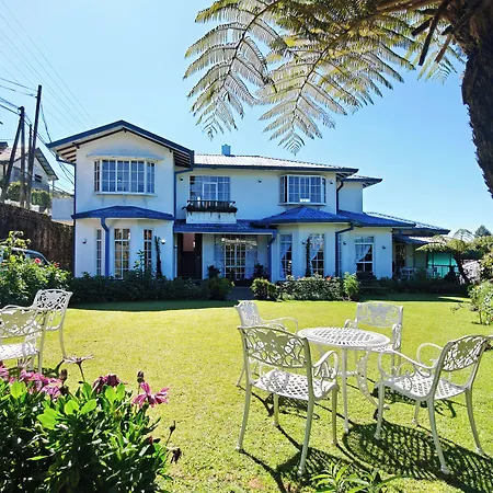 Cloud Nine Retreat Inn