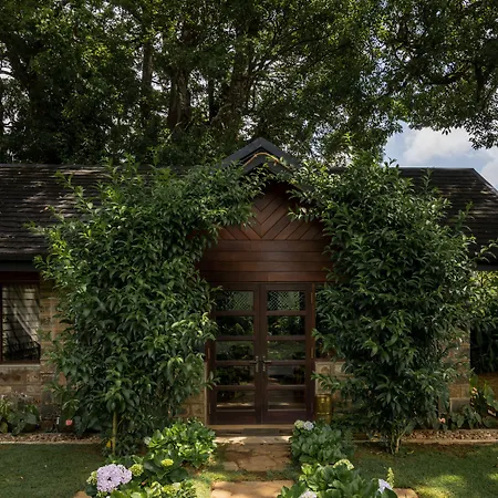 Stafford Bungalow - Exclusive Luxury Within A Private Tea Estate Villa Nuwara Eliya