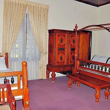 Chelthnam Hotel