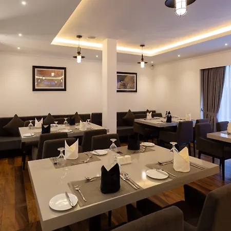 Hotel Grand Turf 5*