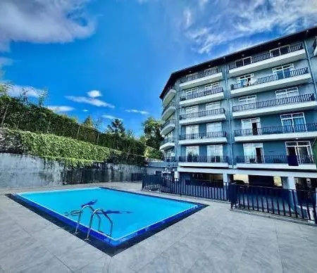 The Breeze Luxury Apartment *