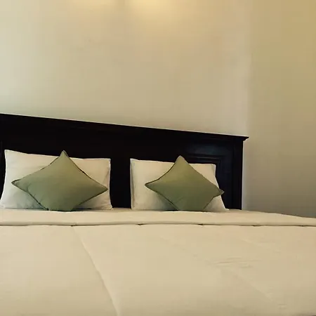 Lake View Bungalow - Nuwara Eliya