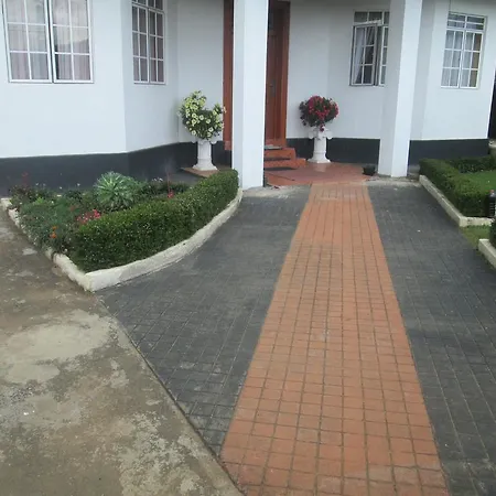 V&v Holiday Bungalow Guest house *