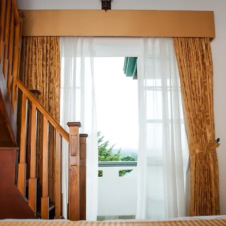 Hotel Albany