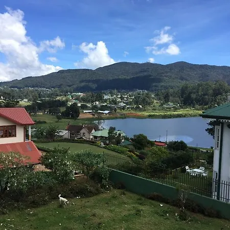 Lake View Bungalow - Nuwara Eliya Guest house