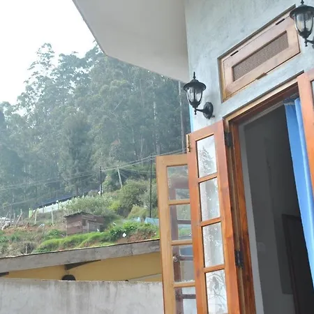Guest house The Hill Castle