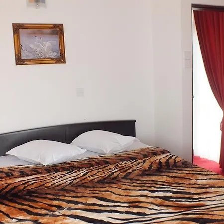 Penguin Luxury Nuwara Eliya