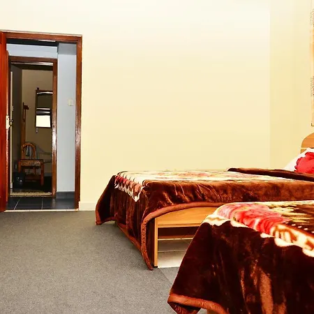 Bakers Reach Hotel *