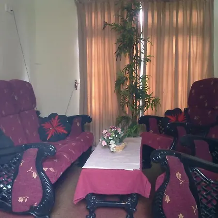 Royal Mount Hotel & Restaurant Nuwara Eliya