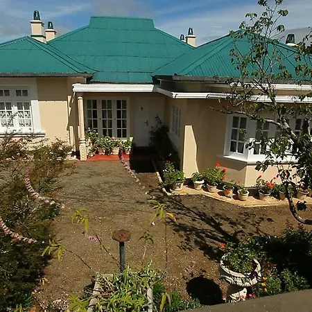 Senani Colonial