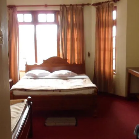 Royal Mount Hotel & Restaurant Apartment *