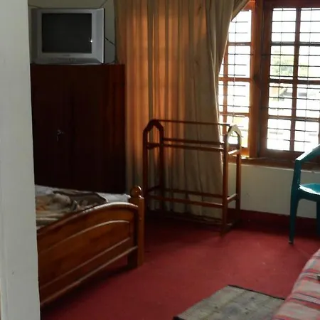 Apartment Royal Mount Hotel & Restaurant *
