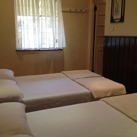 Homestay Mockingbird Residence.. *