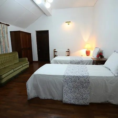 Bed & Breakfast Dnk Estate Bungalow