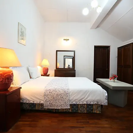 Dnk Estate Bungalow