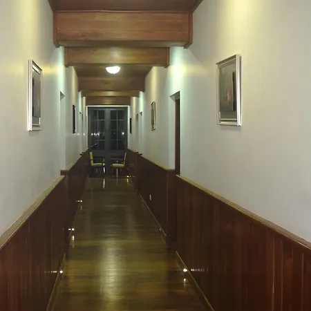 Hotel Daffodils Nuwara Eliya