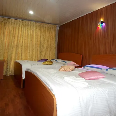 Guest house Happy Holiday *