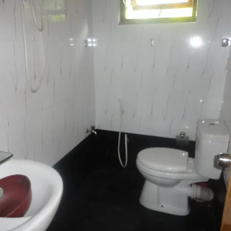 Guest house Eranga Guest 2*