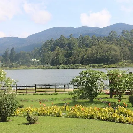 Calamander Lake Gregory Chalet