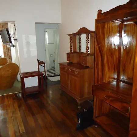 Glendower Hotel