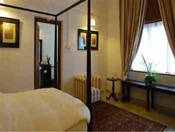 Jetwing Warwick Gardens, A Luxury Reserve Hotel