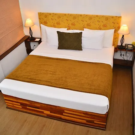 Unique Hotel 3*
