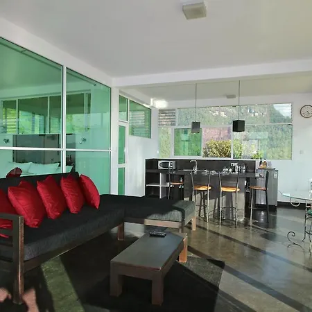 Singha Sanasa Luxury Homestay *