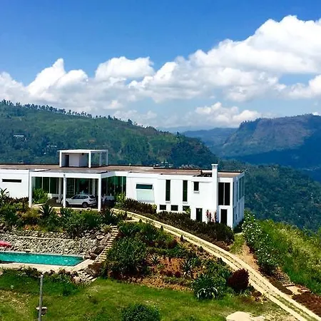 Singha Sanasa Luxury Homestay